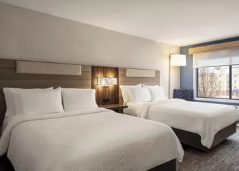 Holiday Inn Express Syracuse Airport by IHG hotel thumbnail 8