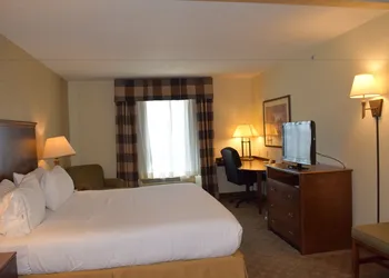 Holiday Inn Express Hotel & Suites Sparta by IHG hotel thumbnail 2