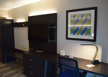 Holiday Inn Express Hotel & Suites Sparta by IHG hotel thumbnail 4