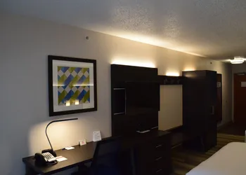 Holiday Inn Express Hotel & Suites Sparta by IHG hotel thumbnail 5
