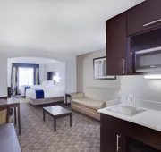 Holiday Inn Express Hotel & Suites Mebane by IHG hotel detail image 5