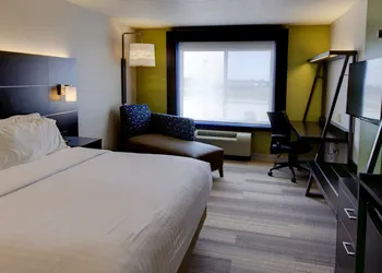 Holiday Inn Express & Suites Sioux Center by IHG hotel thumbnail 8