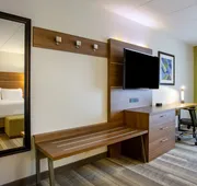 Holiday Inn Express & Suites Fort Wayne by IHG hotel detail image 7