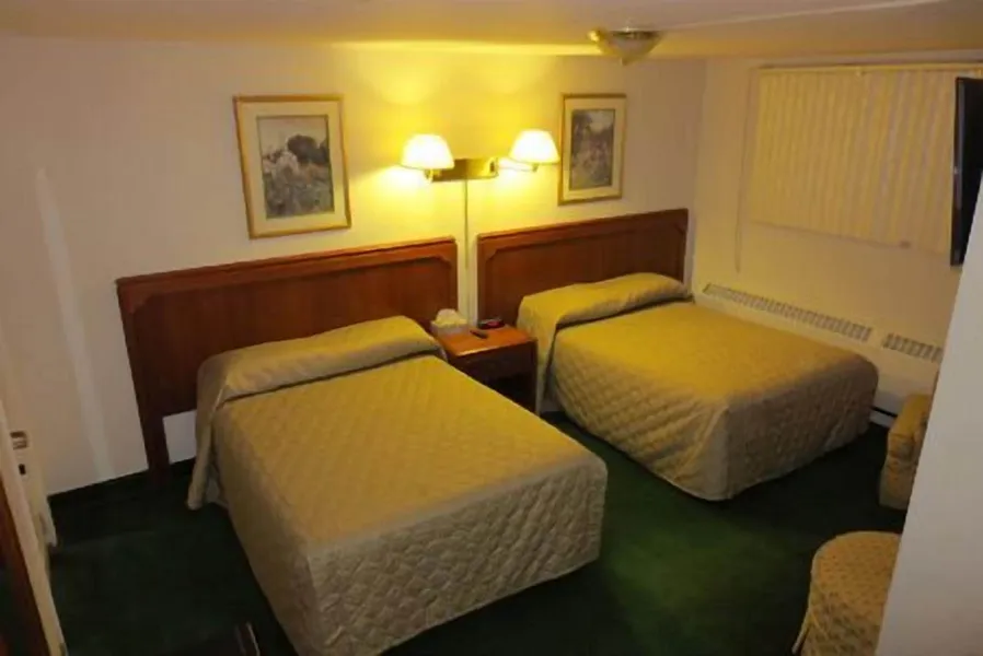 Canadiana Motel hotel detail image 6
