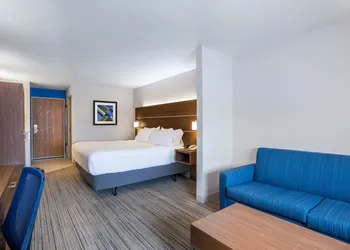 Holiday Inn Express Wisconsin Dells by IHG hotel thumbnail 2