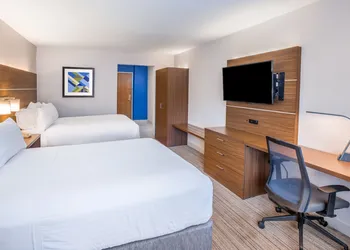 Holiday Inn Express Wisconsin Dells by IHG hotel thumbnail 3