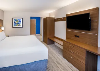 Holiday Inn Express Wisconsin Dells by IHG hotel thumbnail 4