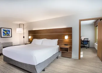 Holiday Inn Express Wisconsin Dells by IHG hotel thumbnail 5
