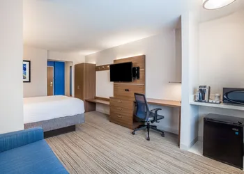 Holiday Inn Express Wisconsin Dells by IHG hotel thumbnail 6