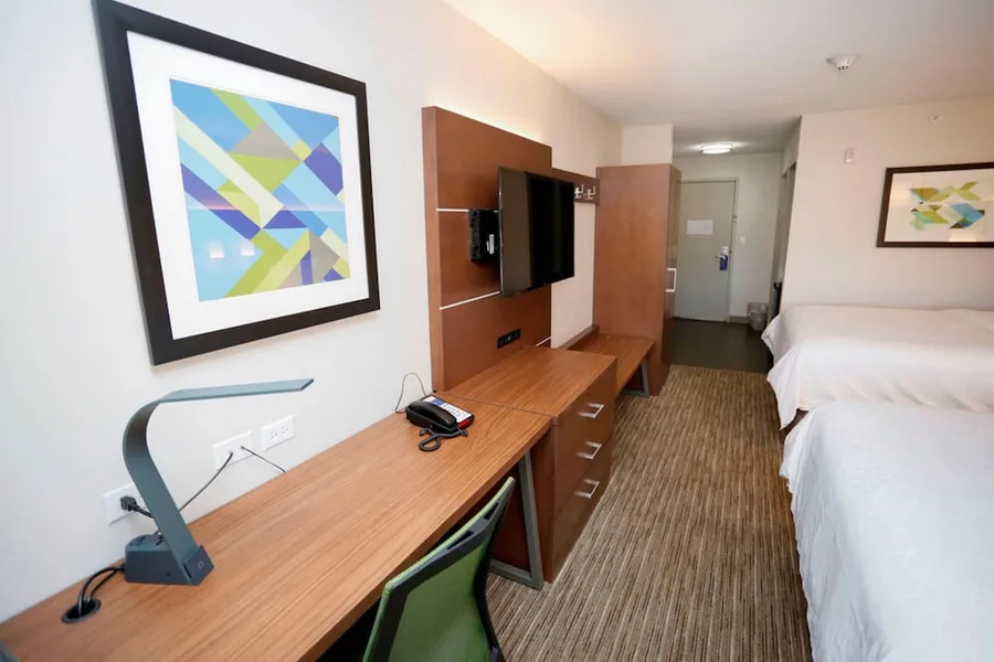 Holiday Inn Express Carlsbad by IHG hotel detail image 6