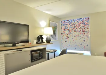 Holiday Inn Hotel & Suites Rochester - Marketplace by IHG hotel thumbnail 6