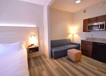 Holiday Inn Express Toledo-Oregon by IHG hotel thumbnail 5