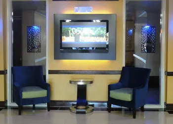 Holiday Inn Express Hinesville by IHG hotel thumbnail 3