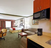 Holiday Inn Express Hotel & Suites Tupelo by IHG hotel detail image 4