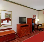 Holiday Inn Express Hotel & Suites Tupelo by IHG hotel detail image 5