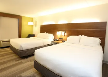 Holiday Inn Express & Suites Newport News by IHG hotel thumbnail 2