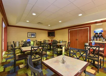 Holiday Inn Express Campbellsville by IHG hotel thumbnail 2
