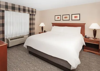 Holiday Inn Express Hotel & Suites Seabrook by IHG hotel thumbnail 4