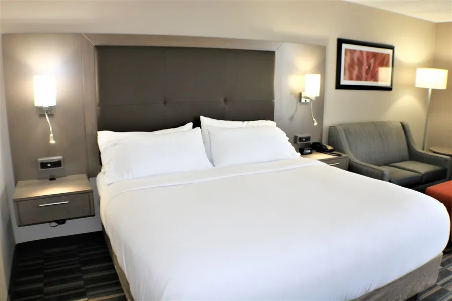 Holiday Inn Express Woodstock-Shenandoah Valley by IHG hotel detail image 6