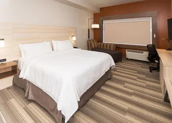 Holiday Inn Express Hotel & Suites Logansport by IHG hotel thumbnail 8
