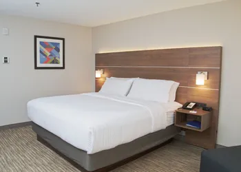 Holiday Inn Express South Burlington by IHG hotel thumbnail 7
