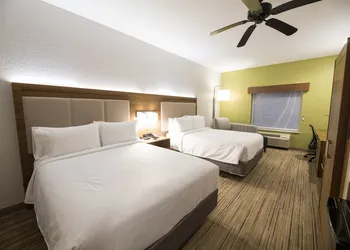Holiday Inn Express Clinton by IHG hotel thumbnail 5