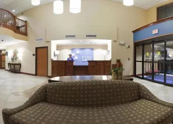 Holiday Inn Express Hotel & Suites Suffolk by IHG hotel thumbnail 2