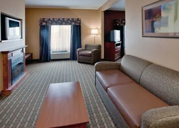Holiday Inn Express Hotel & Suites Suffolk by IHG hotel thumbnail 4