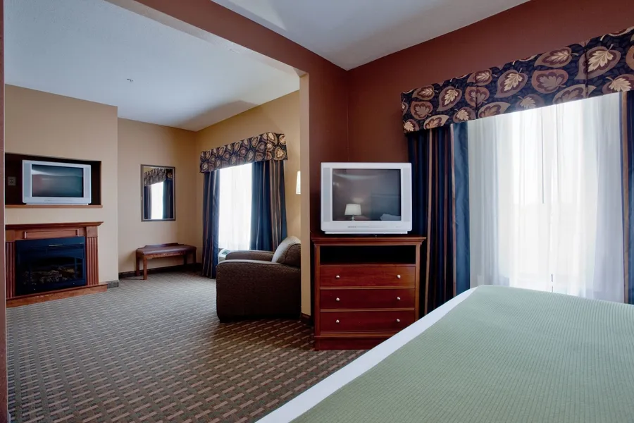 Holiday Inn Express Hotel & Suites Suffolk by IHG hotel detail image 6