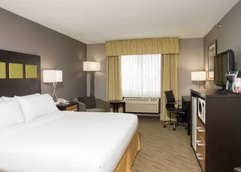 Holiday Inn Express Hotel & Suites Danville by IHG hotel thumbnail 4