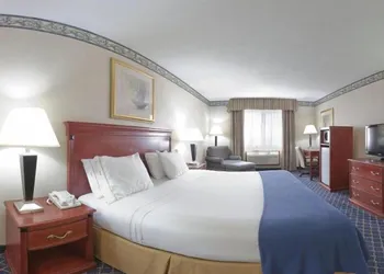 Holiday Inn Express Hotel & Suites Danville by IHG hotel thumbnail 8
