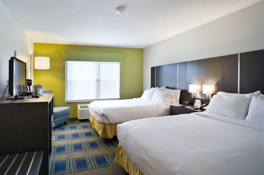 Holiday Inn Express Hotel & Suites Vermillion by IHG hotel detail image 6