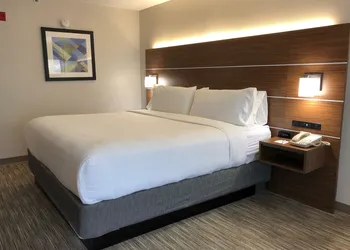 Holiday Inn Express Atlanta-Stone Mountain by IHG hotel thumbnail 3