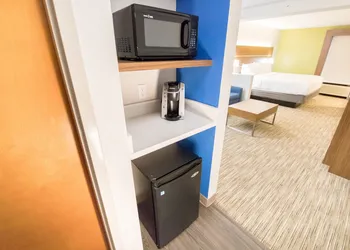 Holiday Inn Express Atlanta-Stone Mountain by IHG hotel thumbnail 6