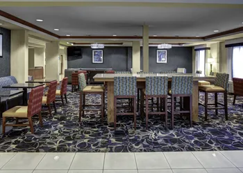 Holiday Inn Express Hotel & Suites Richmond North Ashland by IHG hotel thumbnail 2