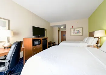 Holiday Inn Express Hotel & Suites Richmond North Ashland by IHG hotel thumbnail 8