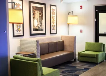 Holiday Inn Express Hotel & Suites Athens by IHG hotel thumbnail 4