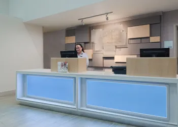 Holiday Inn Express & Suites Nearest Universal Orlando by IHG hotel thumbnail 2