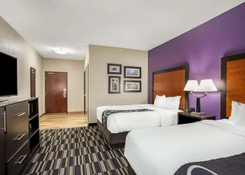 La Quinta Inn & Suites by Wyndham Norwich-Plainfield-Casino hotel thumbnail 6