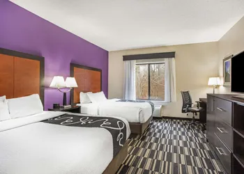 La Quinta Inn & Suites by Wyndham Norwich-Plainfield-Casino hotel thumbnail 7