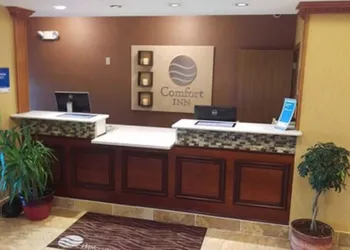 Comfort Inn Huntington Near University hotel thumbnail 2