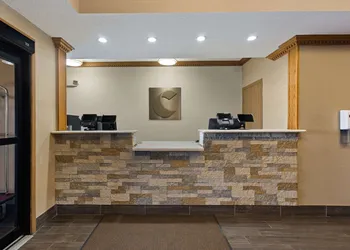 Comfort Inn Huntington Near University hotel thumbnail 6