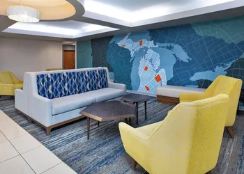 Holiday Inn Express Hotel & Suites Auburn Hills by IHG hotel thumbnail 2