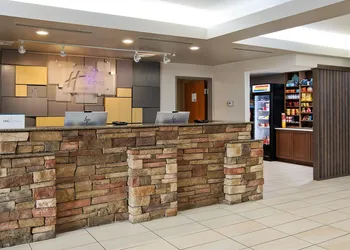 Holiday Inn Express Hotel & Suites Auburn Hills by IHG hotel thumbnail 3