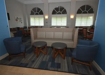 Holiday Inn Express Hotel & Suites Warrenton by IHG hotel thumbnail 4