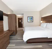 Holiday Inn Express Hotel & Suites Warrenton by IHG hotel detail image 5