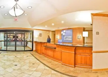 Holiday Inn Express Forest City by IHG hotel thumbnail 2