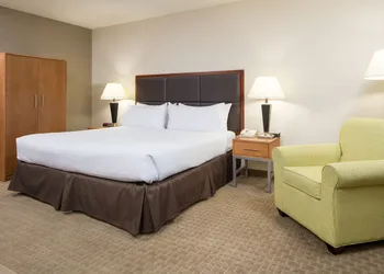Holiday Inn Manchester Airport by IHG hotel thumbnail 4