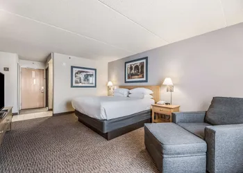 Red Lion Inn & Suites Goodyear Phoenix hotel thumbnail 8