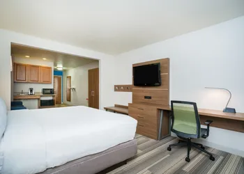 Holiday Inn Express Hotel & Suites Rocky Mount by IHG hotel thumbnail 5